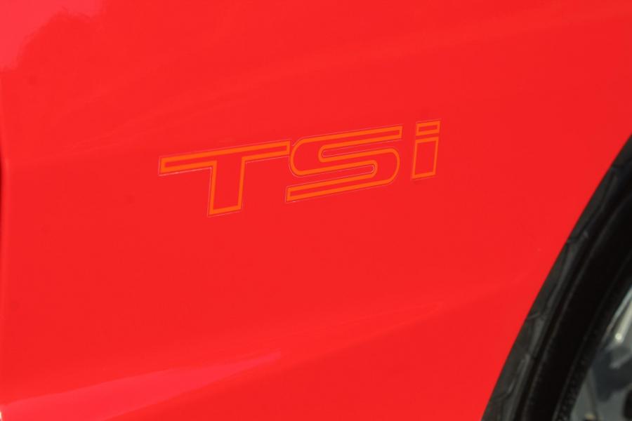 Детали экстерьера Chrysler Conquest TSi 1987 года  (фото 121 из 137)
